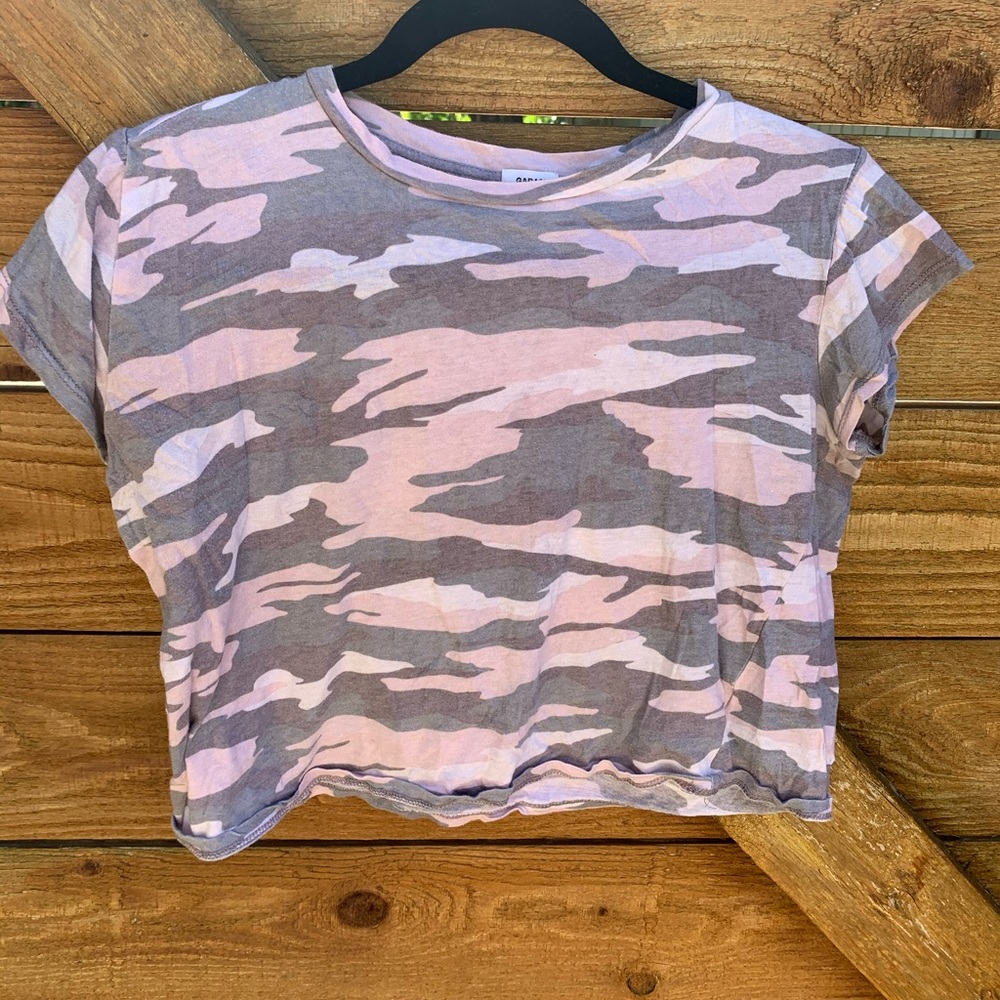 Garage pink camouflage t-shirt